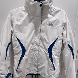White north face women’s ski jacket, size medium, 3-in-1